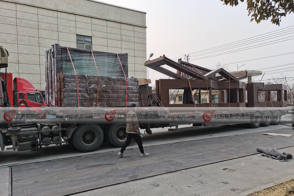 <strong>公交候車亭施工流程有哪些步驟？安裝時怎么選擇師傅？</strong>