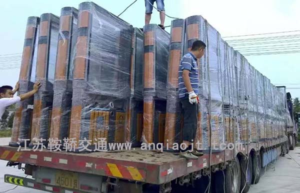 廣告垃圾箱